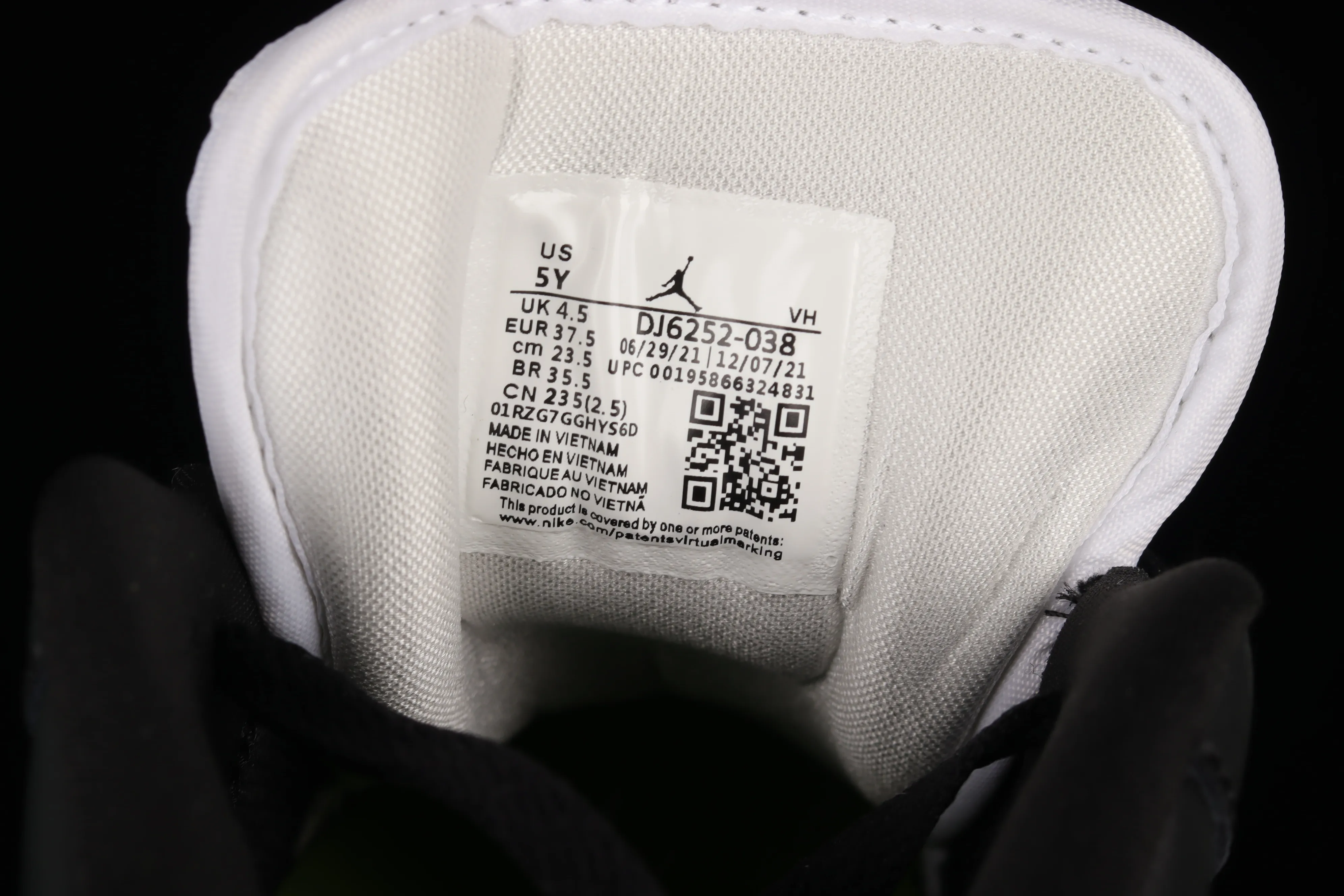 All categories Air Jordan Jordan series basketball shoes Air Jordan 1 Low Z version Air Jordan 1 Low AJ1 Joe 1 black orange green sports culture basketball shoes DJ6252-038